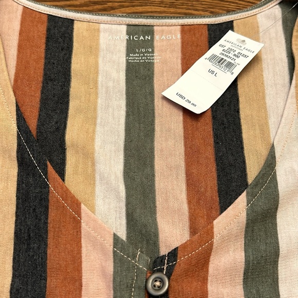 American Eagle tie front blouse. NWT Size Large - Picture 3 of 6